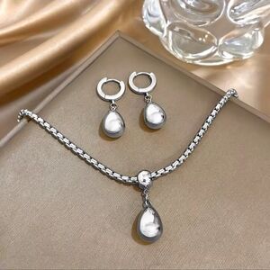 Silver Necklace and Earring Set